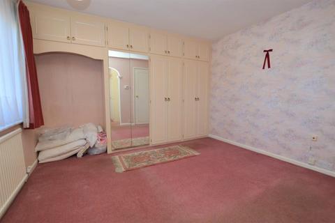 4 Brixham Drive, Wigston, LE18 1BH