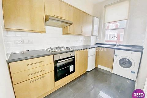 1 bedroom flat to rent, York Road, Southend On Sea