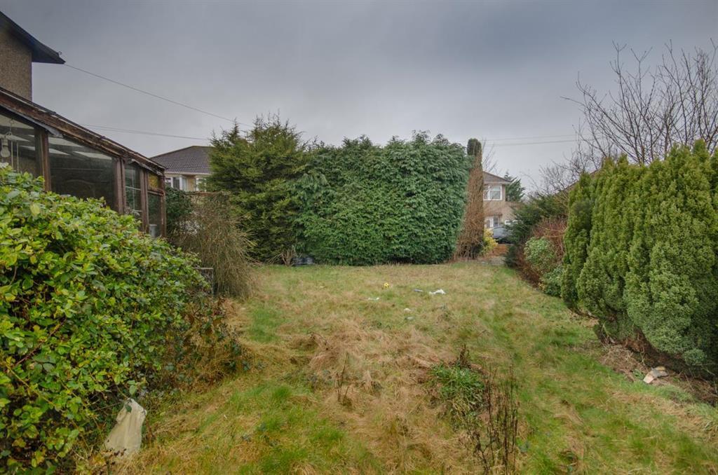 Wedgewood Road, Downend, Bristol... 3 bed semidetached house £450,000