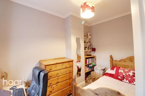 35 Bruce Street, Northampton, NN5 5BQ