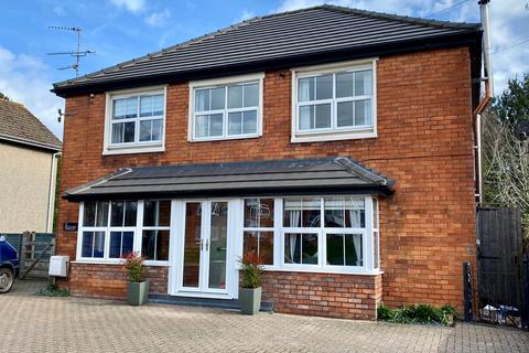 12 Draycott, Cam, Dursley, GL11 5LL