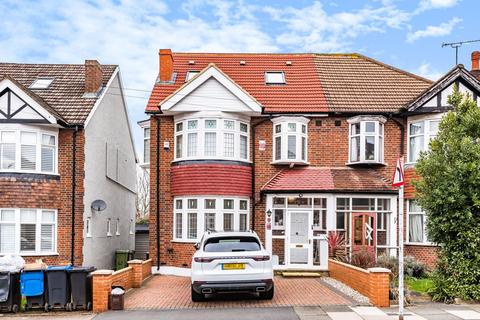 17 Linkway, London, SW20 9AT