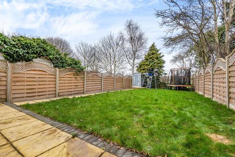 17 Linkway, London, SW20 9AT
