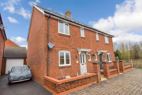 24 Dunford Close, Amesbury, Salisbury, SP4 7FX