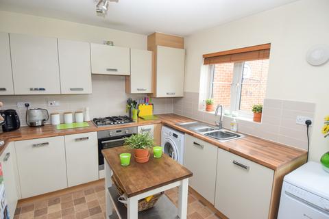 24 Dunford Close, Amesbury, Salisbury, SP4 7FX