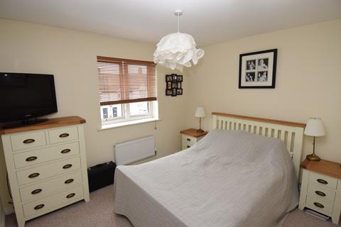 24 Dunford Close, Amesbury, Salisbury, SP4 7FX