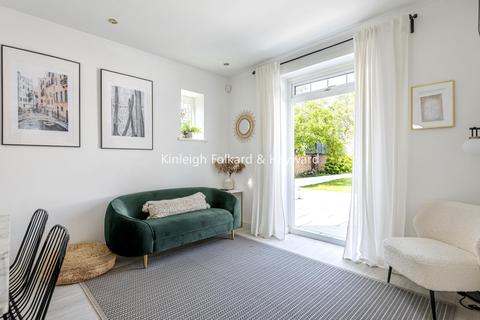 110 Bridle Road, Croydon, CR0 8HF