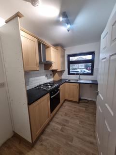 2 bedroom semi-detached house to rent, Cinder Bank, Dudley, DY2 9BP