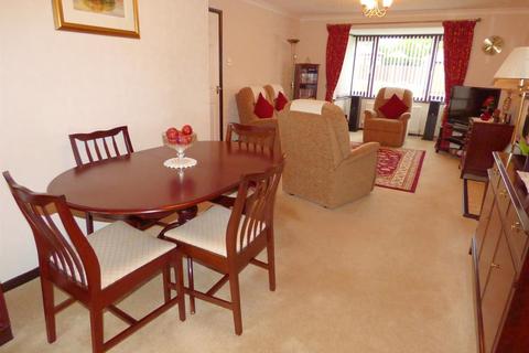 4 Pinecroft, Carlisle, CA3 0DB