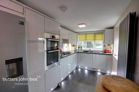 8 Dundalk Lane, Walsall, WS6 7BA