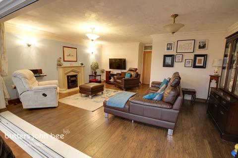 8 Dundalk Lane, Walsall, WS6 7BA