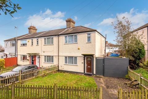 7 Mccall Crescent, London, SE7 8HS
