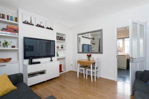 7 Mccall Crescent, London, SE7 8HS