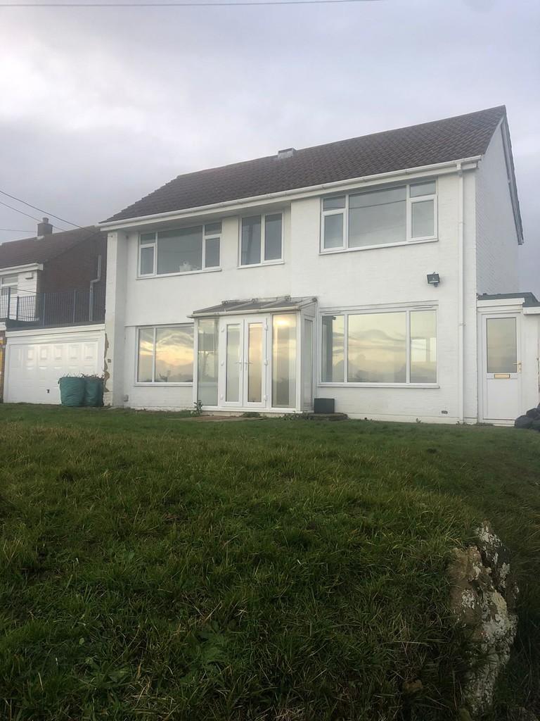 Old Dover Road, Capelleferne, Folkestone 3 bed detached house £1,400 pcm (£323 pw)