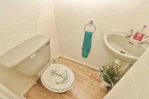 15 Rom Crescent, Romford, RM7 0PP