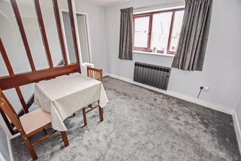 4 Gittisham Close, Exeter, EX1 3UL