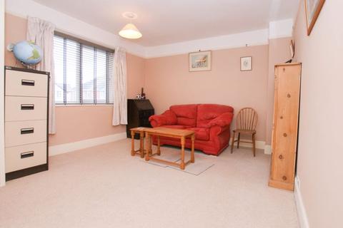 66 Ebrington Road, Exeter, EX2 8JH