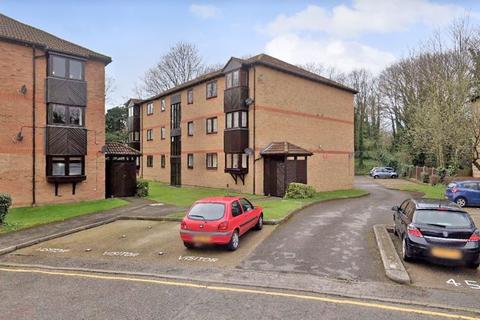 61 Rushdon Close, Romford, RM1 2RE