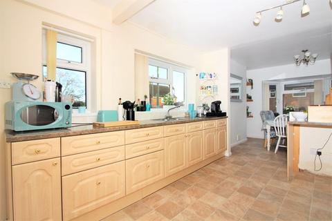 44 Blackdown View, Ilminster, TA19 0BB