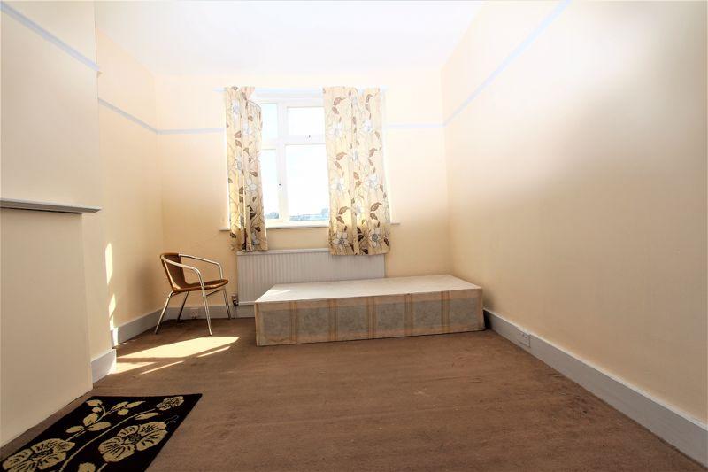 Perth Road, Wood Green N22 4 bed house £1,850 pcm (£427 pw)