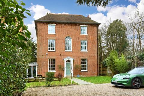 6 bedroom detached house for sale, Wycombe End, Beaconsfield, HP9