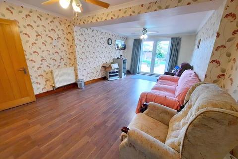 9 Ash Grove, Feltham, TW14 8AR