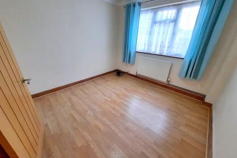 9 Ash Grove, Feltham, TW14 8AR