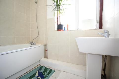 80 Nightingale Road, London, E5 8NB
