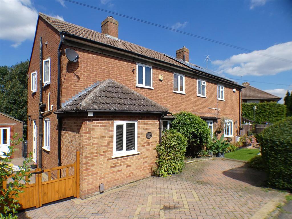 Wingate Road, Harlington 3 bed semidetached house £325,000