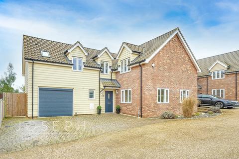 22 Bixley Drive, Rushmere St Andrew, Ipswich, IP4 5TY