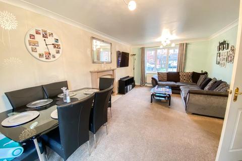 20 Deer Close, Grange Park, Northampton, NN4 5DN