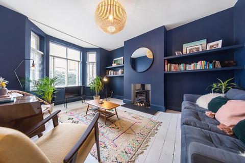 16a Dumbarton Road, London, SW2 5LU