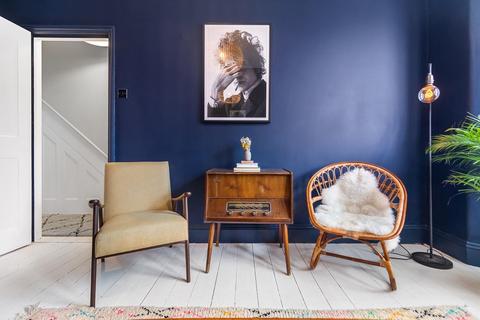 16a Dumbarton Road, London, SW2 5LU