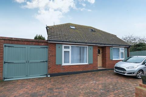 10 Greenhill Gardens, Minster, Ramsgate, CT12 4EW