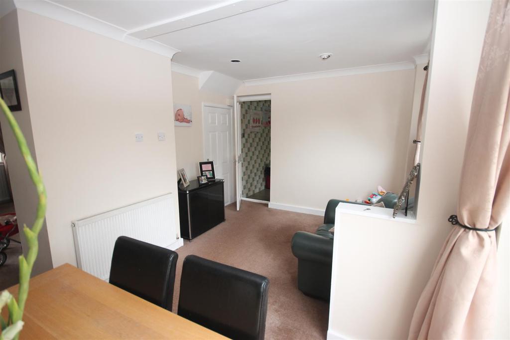 Southdean Drive, Hemlington... 5 bed semidetached house £147,500