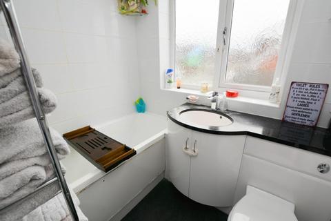 2 Berkeley Avenue, Wigan, WN3 6HN
