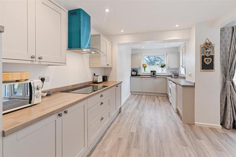 101 Forest Road, Paddock Wood, Tonbridge, TN12 6JX