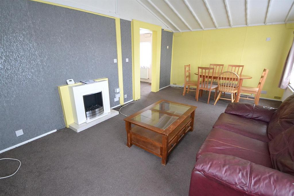 303 lionhouseparksittingroom.jpg