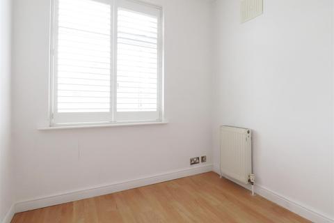 18 North Street, Bexleyheath, DA7 4HR