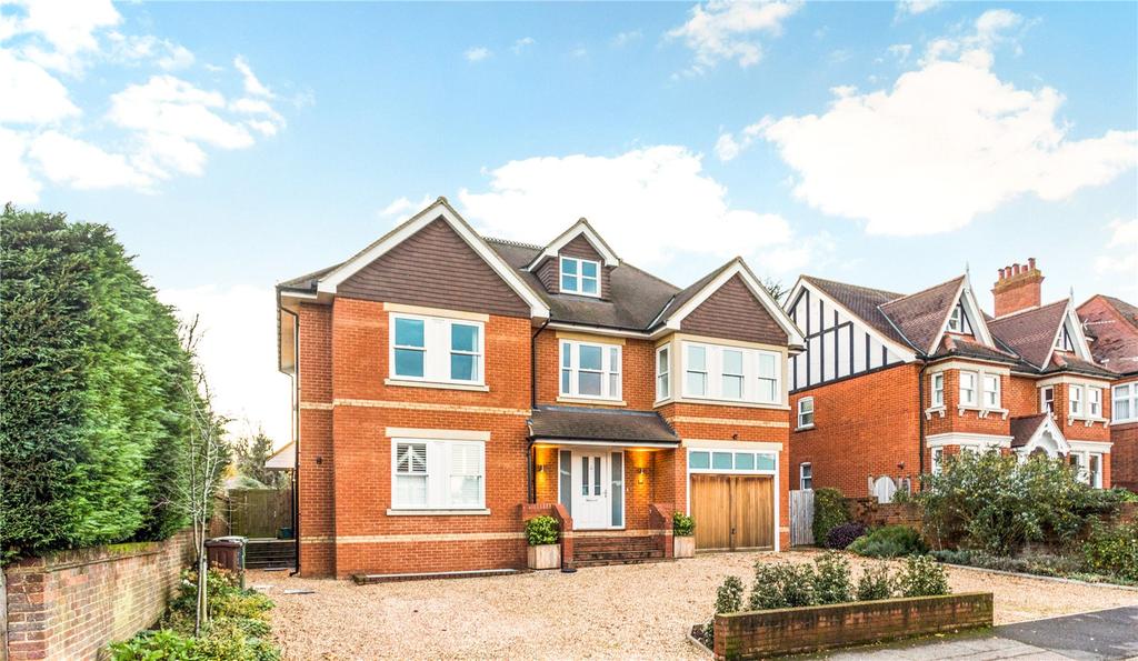 Rosebery Avenue, Harpenden, Hertfordshire, AL5 5 bed detached house £