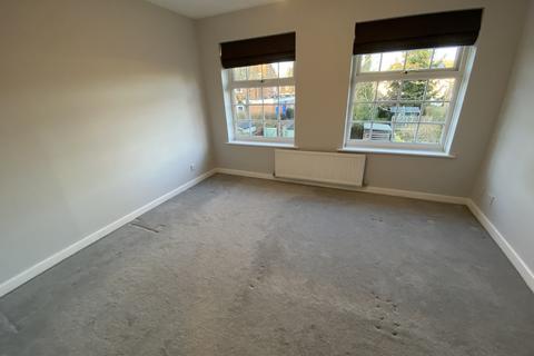 2 bedroom terraced house to rent, Parkway Gardens, Welwyn Garden City