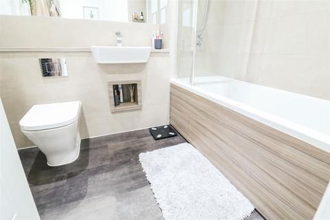 15 North Square, Newhall, Harlow, CM17 9TW