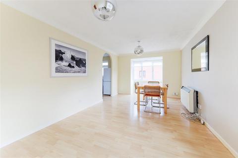2 bedroom apartment to rent, Kipling Drive, Wimbledon
