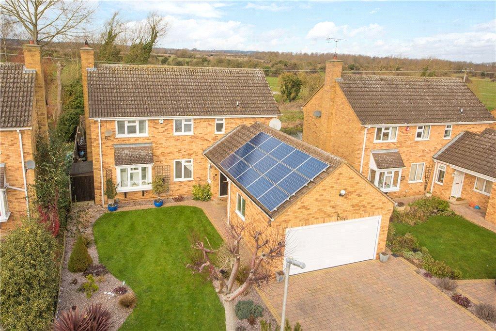 Ivel Close, Langford, Bedfordshire, SG18 4 bed detached house £700,000