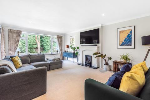 3 Bruton Close, Chislehurst, BR7 5SF