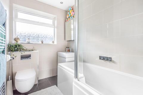 3 Bruton Close, Chislehurst, BR7 5SF