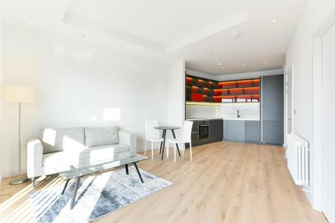 1 bedroom apartment to rent, Modena House, London City Island, London, E14