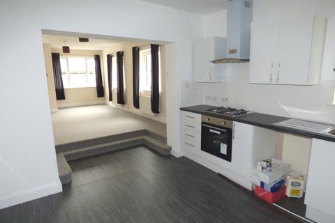 2 Devonshire Square, Bexhill-on-sea, TN40 1AB