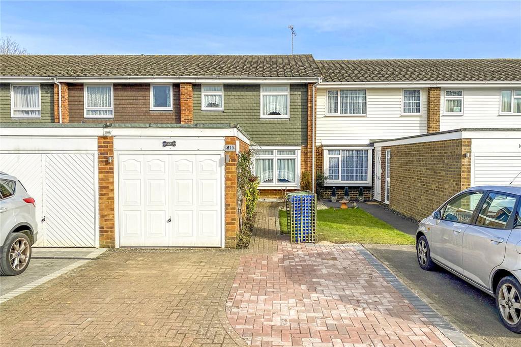 Madingley, Bracknell, Berkshire, RG12 3 bed house £1,300 pcm (£300 pw)
