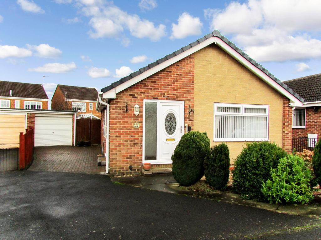 Augustus Drive, Bedlington, Northumberland, NE22 6LE 2 bed bungalow for